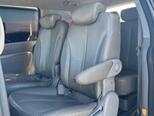 Kia Carnival-8