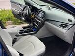 Hyundai Sonata-12
