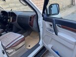 Mitsubishi Pajero-16