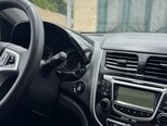 Hyundai Accent-12