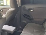 Toyota Prius-4