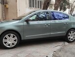 Volkswagen Passat-8