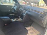 Mercedes E 220-11