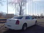 Chrysler 300C-8