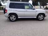 Mitsubishi Pajero io-7
