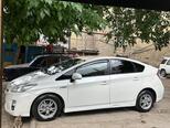 Toyota Prius-5