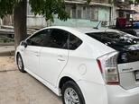 Toyota Prius-2