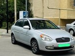 Hyundai Accent-4