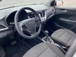 Hyundai Accent-7