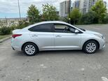 Hyundai Accent-2