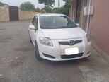 Toyota Auris-1