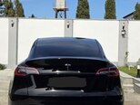Tesla Model Y-4