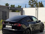 Tesla Model Y-6