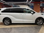 Toyota Sienna-4
