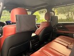 Lexus LX 570-16