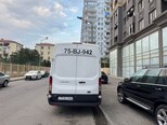 Ford Transit-4