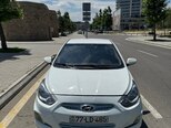 Hyundai Accent-1