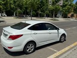 Hyundai Accent-4