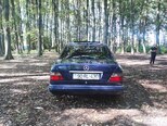 Mercedes 230 E-2