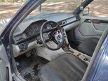 Mercedes 230 E-9