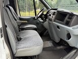 Ford Transit-13