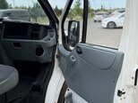 Ford Transit-12