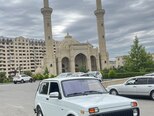 LADA (VAZ) Niva-11