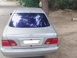 Mercedes E 230-3