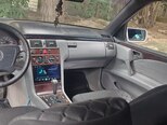 Mercedes E 230-7