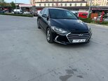 Hyundai Elantra-9