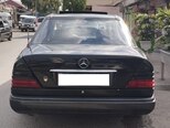 Mercedes E 200-5