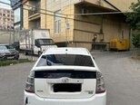 Toyota Prius-5
