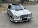 Mercedes E 240-8