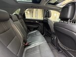 Kia Sorento-13