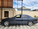 Mercedes E 200-3