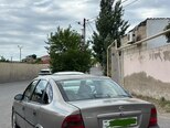 Opel Vectra-4