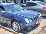 Mercedes E 240-1