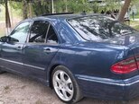 Mercedes E 240-6