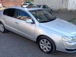 Volkswagen Passat-11