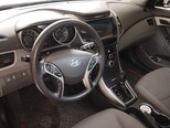 Hyundai Elantra-11