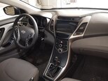 Hyundai Elantra-14