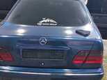 Mercedes E 240-12