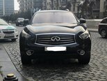 Infiniti QX70-3