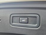 Infiniti QX70-9