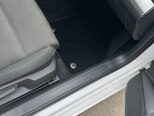 Volkswagen Passat-5