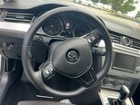 Volkswagen Passat-11