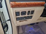 Toyota Land Cruiser-4