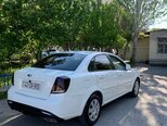 Chevrolet Lacetti-12