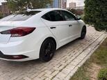 Hyundai Elantra-5
