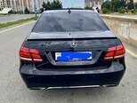 Mercedes E 250 4MATIC-10